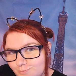 Meet your Posher, Fayeh